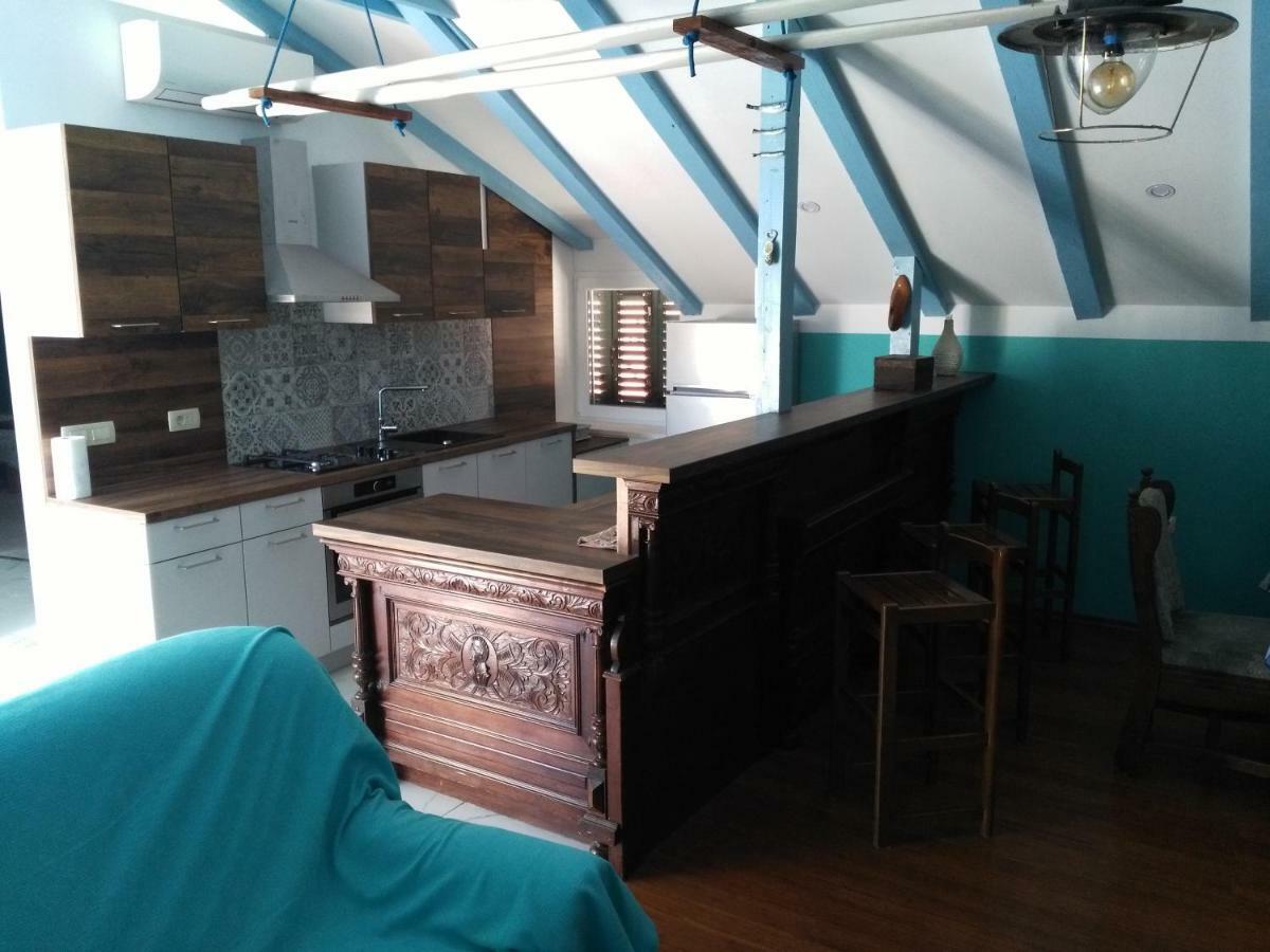 Apartment Buga 슬라티네 외부 사진